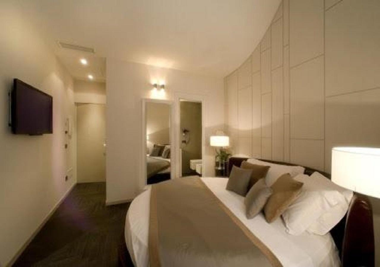 Piazza Del Gesu' Luxury Suites Rome Luaran gambar